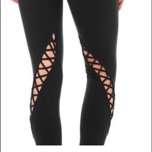 Alo Yoga Entwine Leggings